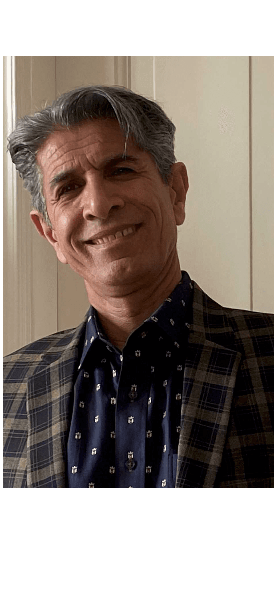 Dr. Javad Molaverdilou